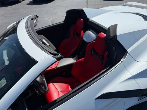 Used 2023 Chevrolet Corvette Stingray Preferred Conv w/ Z51 Performance Package RWD image 20