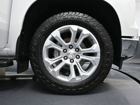 Used 2023 Chevrolet Silverado 1500 LTZ image 18