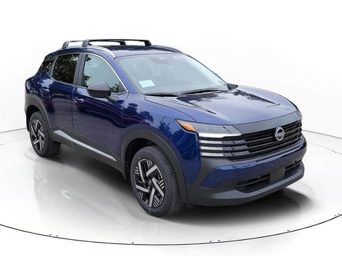 New 2026 Nissan Kicks SV image 1