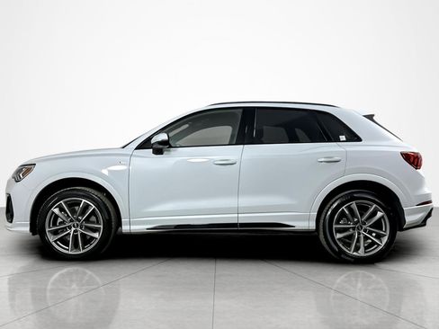 Used 2025 Audi Q3 2.0T Premium image 2