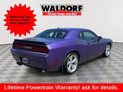 Used 2014 Dodge Challenger R/T RWD image 6