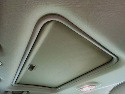 Used 2013 Chevrolet Impala LTZ image 23