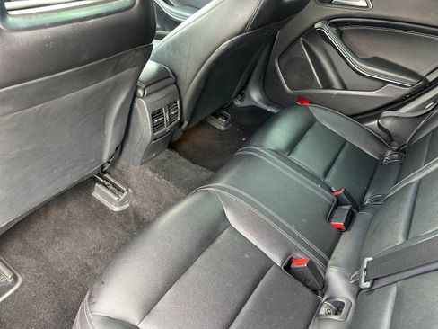 Used 2019 Mercedes-Benz CLA 250 image 13