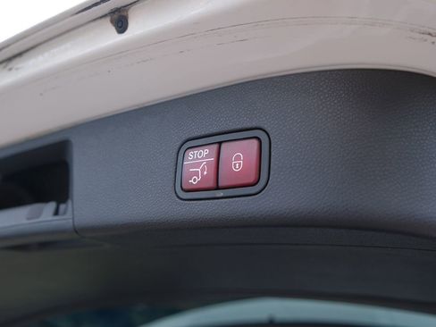 Used 2017 Mercedes-Benz GLS 450 4MATIC w/ Premium Package image 39