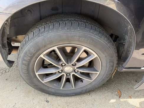 Used 2017 Dodge Grand Caravan SXT image 34