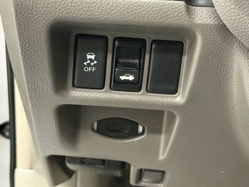 Used 2015 INFINITI Q40 w/ Navigation Package RWD image 26