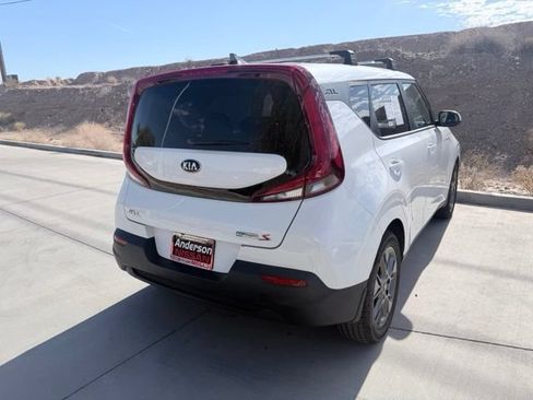 Used 2021 Kia Soul S FWD image 6