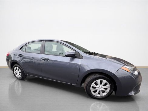 Used 2015 Toyota Corolla L image 2