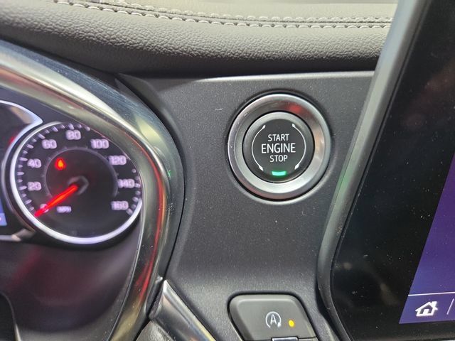 Used 2025 Chevrolet Blazer LT AWD/4WD image 19