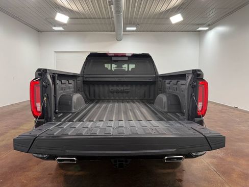 Used 2025 GMC Sierra 1500 Denali AWD/4WD image 26