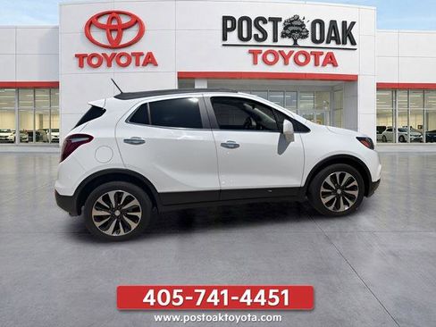 Used 2021 Buick Encore Preferred FWD image 15