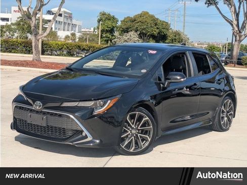 Used 2019 Toyota Corolla XSE image 1