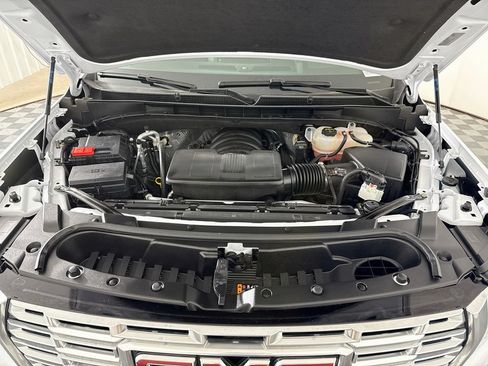 Used 2026 GMC Yukon XL Denali w/ Sun & Power Step Package AWD/4WD image 31