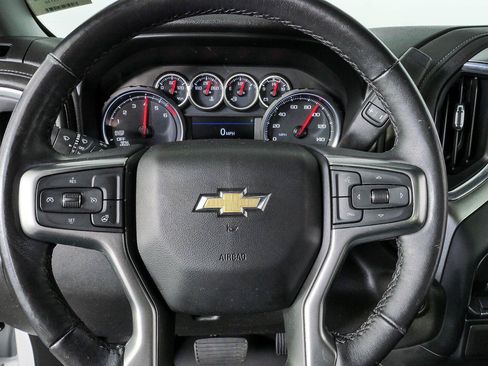 Certified 2021 Chevrolet Silverado 1500 LT w/ Z71 Off-Road Package AWD/4WD image 9