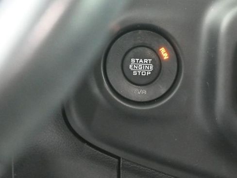 Used 2022 Jeep Wrangler Unlimited Sport image 18