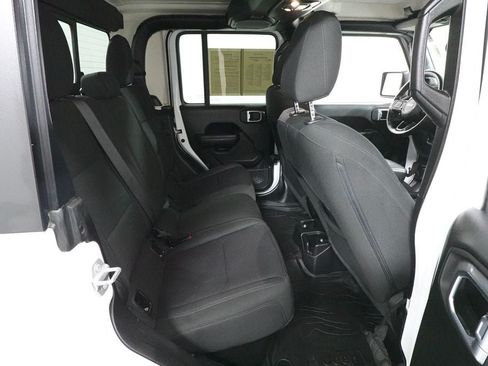 Used 2022 Jeep Gladiator Sport AWD/4WD image 32
