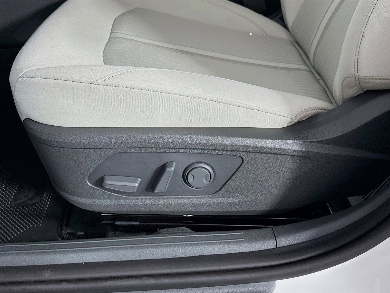 New 2026 Hyundai Sonata SEL FWD image 19