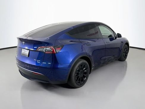 Used 2023 Tesla Model Y Long Range AWD/4WD image 7