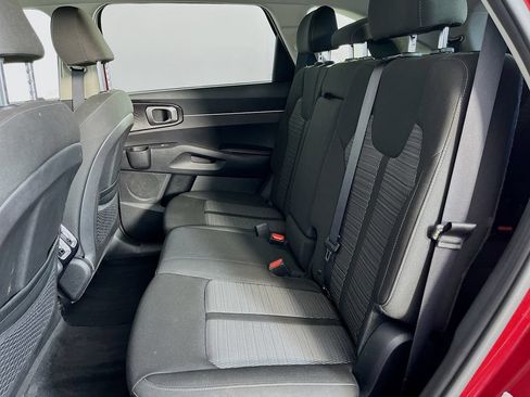 Used 2022 Kia Sorento LX FWD image 29