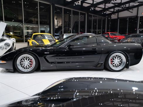 Used 2003 Chevrolet Corvette Z06 w/ Memory Package, 3 Drivers RWD image 35