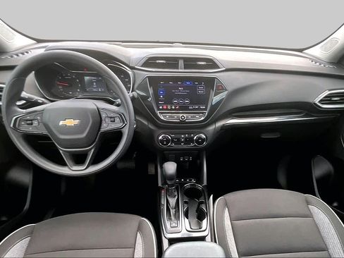 Used 2023 Chevrolet TrailBlazer LT w/ Convenience Package FWD image 14