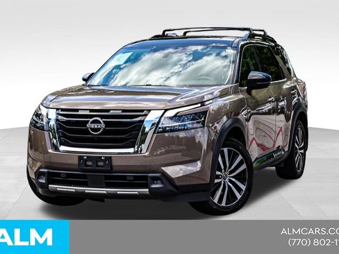 Used 2023 Nissan Pathfinder Platinum w/ Cargo Package FWD image 1