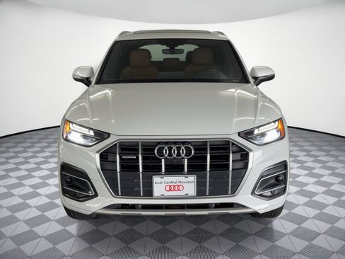 Used 2023 Audi Q5 2.0T Premium Plus w/ Premium Plus Package AWD/4WD image 6