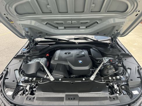 New 2026 BMW 530i xDrive w/ M Sport Package AWD/4WD image 39