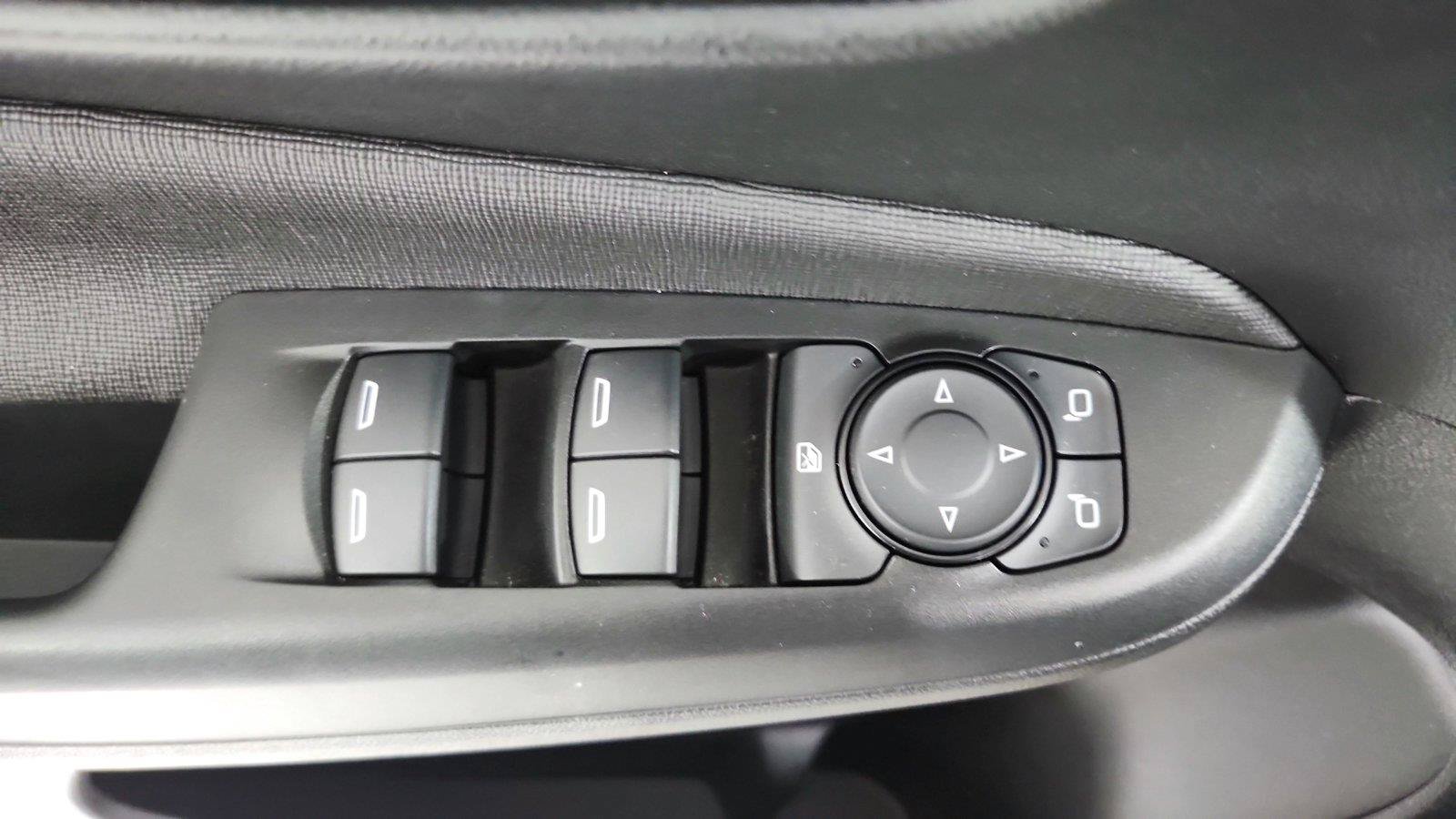 Used 2026 Buick Envista Preferred FWD image 17