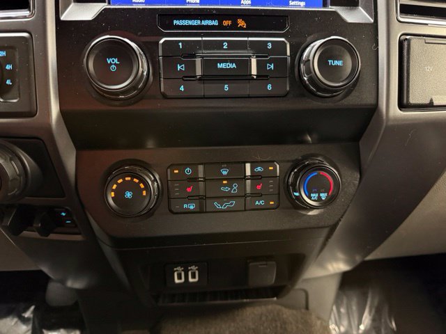Used 2020 Ford F150 XLT w/ Equipment Group 302A Luxury AWD/4WD image 25