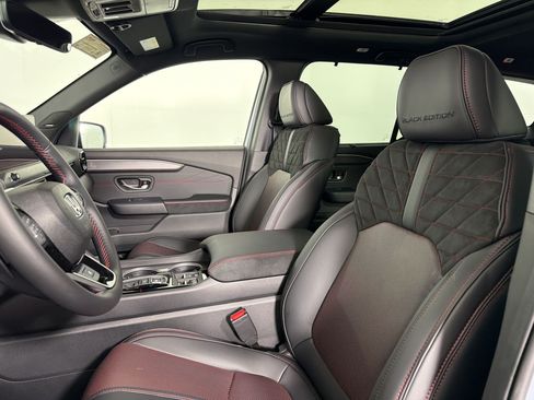 New 2026 Honda Pilot Black Edition image 27