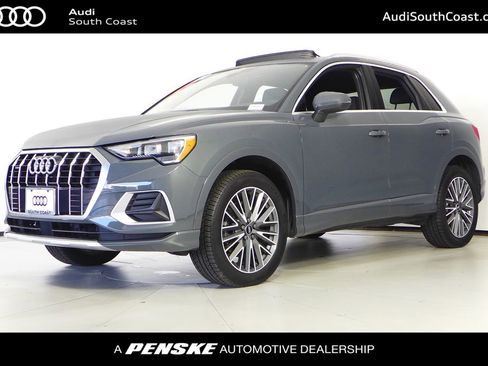 Used 2022 Audi Q3 2.0T Premium w/ Convenience Package image 1