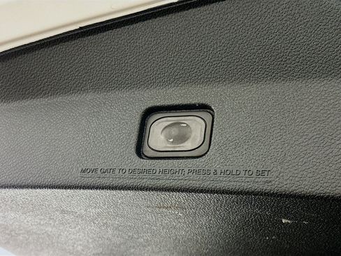 Used 2018 Ford Explorer Sport w/ Equipment Group 401A image 33