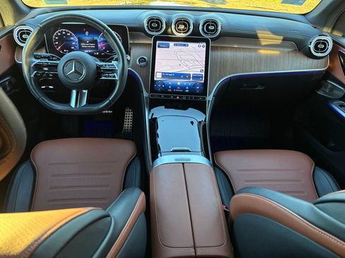 Used 2023 Mercedes-Benz GLC 300 4MATIC image 10