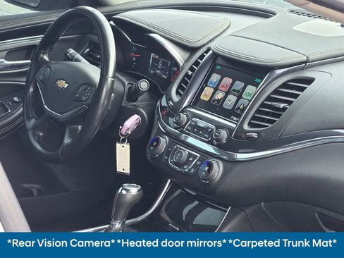 Used 2017 Chevrolet Impala LT w/ Convenience Package image 12