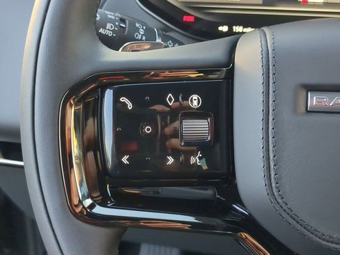 New 2025 Land Rover Range Rover Sport Dynamic SE image 11