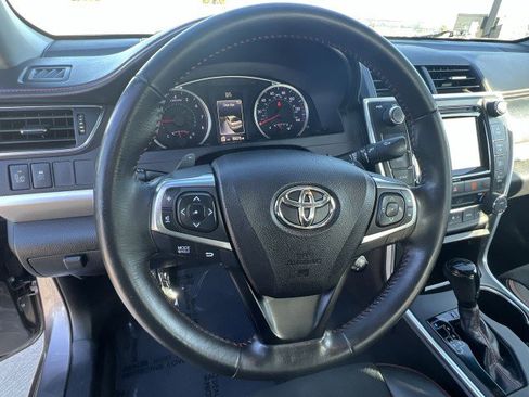 Used 2017 Toyota Camry XSE image 11