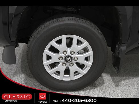 Certified 2026 Toyota Tacoma SR5 AWD/4WD image 22