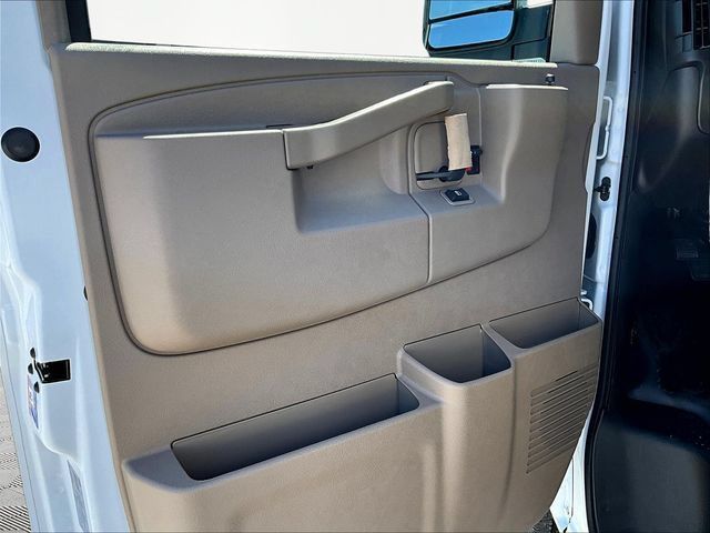 New 2026 Chevrolet Express 2500 RWD image 15