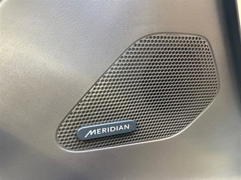 Used 2020 Jaguar F-PACE Prestige image 33