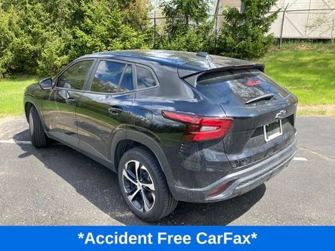 Used 2024 Chevrolet Trax RS w/ Driver Confidence Package FWD image 5