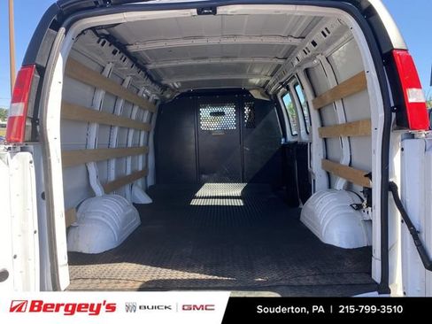 Used 2022 GMC Savana 2500 w/ Driver Convenience Package RWD image 17