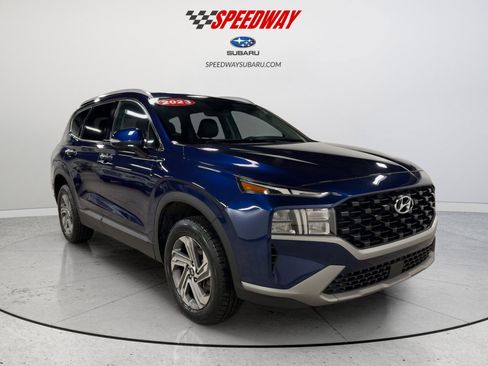 Used 2023 Hyundai Santa Fe SEL image 2