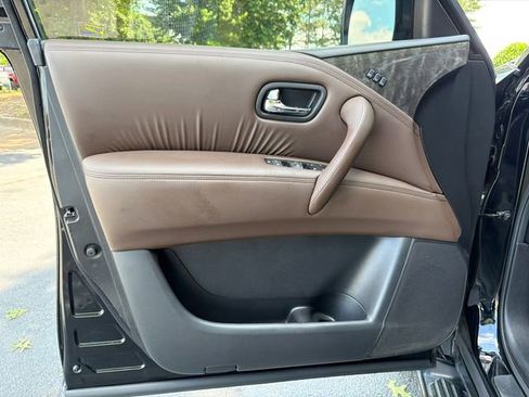 Used 2021 Nissan Armada Platinum w/ Captain's Chairs Package RWD image 10
