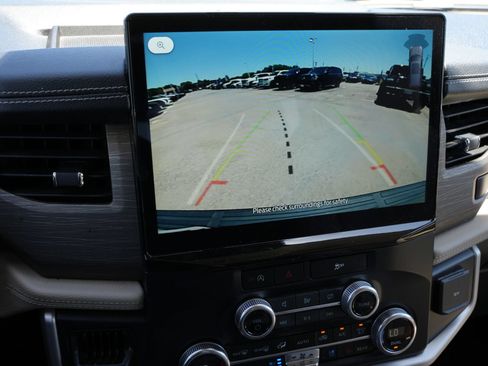 Used 2024 Ford Expedition Max Limited RWD image 13
