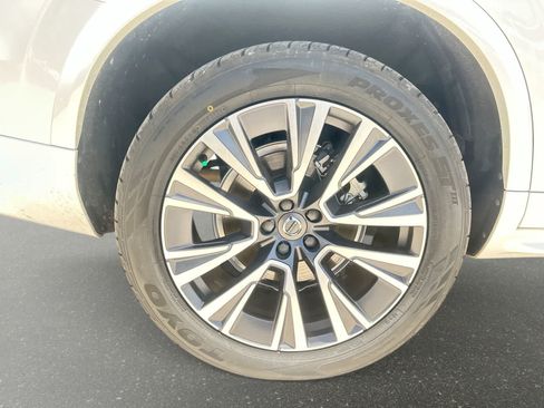 Used 2022 Volvo XC90 T5 Momentum w/ Climate Package FWD image 5