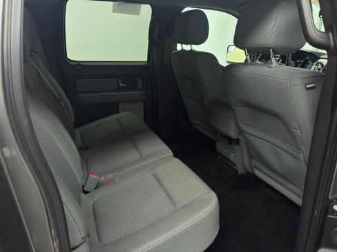 Used 2014 Ford F150 XLT w/ XLT Chrome Package image 41