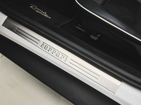 Used 2024 Ferrari Roma Spider image 29