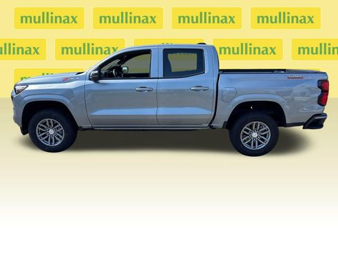Used 2025 Chevrolet Colorado LT w/ LT Convenience Package RWD image 10