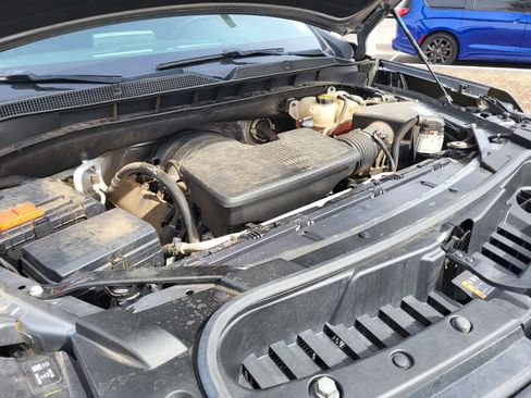 Used 2021 Chevrolet Tahoe Z71 w/ Luxury Package image 32